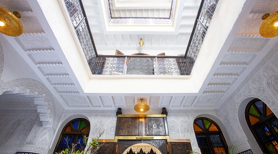 Riad interior ceiling vent style later